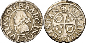 1612. Felipe III. Barcelona. 1/2 croat. (AC. 376). Leyendas de anverso y reverso intercambiadas. Resto de soldadura. Sobredorada. Ex Áureo 20/12/2000,...