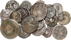 Lote formado por: 12 bronces ibéricos, 9 bronces romanos y 3 follis bizantinos, incluye 2 fantasías. Total 26 monedas. A examinar. RC/MBC.