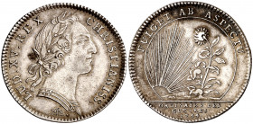 Francia. 1754. Luis XV. Ordinario de Guerras. Jetón. (MHE. 605). Grabador: F. J. Marteau. Plata. 7,16 g. Ø29 mm. MBC+.
