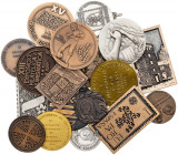1954-1983. Exposiciones de Numismática y Filatelia. Lote de 19 medallas acuñadas en distintos metales y diámetros. Imprescindible examinar. EBC.