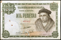 1946. 1000 pesetas. (Ed. D54) (Ed. 453). 19 de febrero, Vives. Manchitas. Raro. BC+.