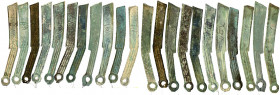 China
Chou-Dynastie 1122-255 v. Chr
11 X Ming-Messer 400/220 v. Chr. Alles mit Bestimmungszetteln.
schön bis sehr schön. Hartill 4.43.