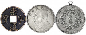 China
Lots bis 1949
3 Münzen: Hu Peh Tael 1904 (gehenkelt) mit PCGS Zettel "Authenticity Unverifiable", daher ohne Obligo; Dollar 1914 mit Bearbeitu...