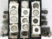 Dänemark
Lots
Ca. 450 Kurs- und Gedenkmünzen ab ca. 1600. Dabei viele Silbermünzen bis zum Speciestaler und div. 200 Kronen. Dabei viele gute Erhalt...