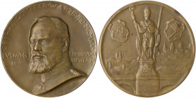 Bayern
Ludwig III., 1913-1918
Bronzemedaille von Schwegerle 1914 a.d. Jahrhundertfeier in Würzburg. 50 mm.
vorzüglich, kl. Kratzer. Hasselmann 96....