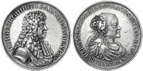 Sachsen-Albertinische Linie
Johann Georg III., 1680-1691
Silbermedaille 1687 von Omeis. Auf den Tod der Magdalena Sibylla (1612-1687) und ihres Mann...