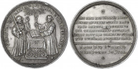Sachsen-Albertinische Linie
Friedrich August I., 1694-1733
Silbermedaille 1717 von Hautsch, a.d. 200 Jf. der Reformation. Kurfürst und Luther am Alt...