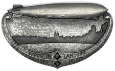 Luftfahrt und Raumfahrt
Versilberte Ansteckplakette v. Huguenin le Locle 1930, auf die Landung des LZ 127 (Zeppeln) in Basel. Zeppelin über Stadtansi...