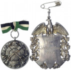 Schützenmedaillen
2 Stück: Silber-Hohl-Plakette 1929 (Silber 800 mit eiserner Sicherheitsnadel, 43,02 g), Silbermedaille 1938 an Bandschleife "Allg. ...