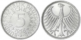 Kursmünzen
5 Deutsche Mark Silber 1951-1974
1956 J. fast Stempelglanz, Prachtexemplar. Jaeger 387.