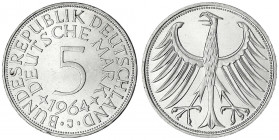 Kursmünzen
5 Deutsche Mark Silber 1951-1974
1964 J. fast Stempelglanz, min. Randfehler. Jaeger 387.
