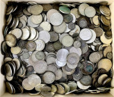 Sammlungen allgemein
Über 15 Kg. Silbermünzen aus aller Welt ab dem 19. Jh. bis zur Moderne. Auch viele bessere Stücke wie Silberrubel, Bulgarien, Po...