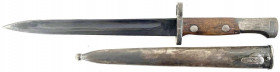 Blankwaffen
Deutschland
Seitengewehr K98/05 in Scheide, ohne Herstellerangabe. Nummern auf Scheide und Blankwaffe identisch. Gesamtlänge 40 cm