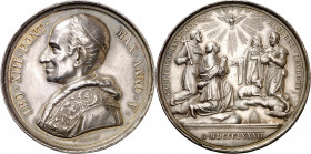 Vaticano. 1882. León XIII (1878-1903). A León XIII, canonizaciones. Año V. Medalla. (Rinaldi 76). Grabador: F. Bianchi. Golpecitos. Bonita pátina. Ex ...