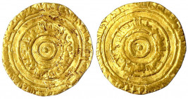 Fatimiden
Al Aziz, 976-997 (AH 365-386)
Dinar AH 376 = 986/987, Al Mansuriya. 3,69 g.
schön/sehr schön, gewellt, beschnitten. Nicol 750.