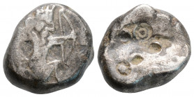 Greek
ACHAEMENID EMPIRE, Time of Darios I to Xerxes II (Circa 485-420 BC)
AR Siglos (15.3mm, 5.2g)
Obv: Persian king in kneeling-running stance right,...
