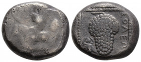 Greek
CILICIA, Soloi - Pompeiopolis (Circa 450-386 BC)
AR Stater (20.3mm, 10.1)
Obv: Amazon kneeling left, quiver and bowcase at her side, holding bow...