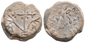 Byzantine Lead seal. ( 9th-10th centuries)
Obv: Cross crosslet set upon base; flower to left and right.
Rev: 5 (five) lines text.
(7,5g 19,5 mm Diamet...