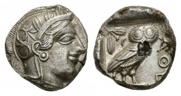 Attica, Athens, c. 454-404 BC; AR Tetradrachm (22,07 mm, 17,19g); Helmeted head of Athena r. R/ Owl standing r. with closed wings; on l., olive twig a...