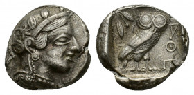Attica, Athens, c. 454-404 BC; AR Tetradrachm (25,03 mm, 15,30 g). Possible an Eastern imitation. Helmeted head of Athena r. R/ Owl standing r. with c...
