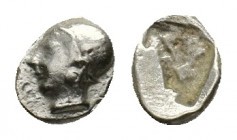 Ionia, Phokaia, c. 510-494 BC. AR Diobol (8,97 mm, 1,09g). Helmeted female head l., hair in sakkos. R/ Four-part incuse square. SNG Copenhagen 389-94 ...