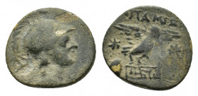 Phrygia, Apameia, c. 88-40 BC. Æ (20,74 mm, 6,10 g). Helmeted bust of Athena r. R/ Eagle r., landing on maeander pattern flanked by caps of the dioscu...