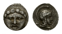 Pisidia, Selge, c. 350-300 BC. AR Obol (10,03 mm, 0.94 g). Facing gorgoneion. R/ Helmeted head of Athena r. SNG France 1929-30 var. (astragalos). Good...