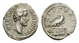 Divus Antoninus Pius, Denarius struck under Marcus Aurelius and Lucius Verus. AR (17,23 mm, 3,21 g). Rome, AD 161. Consecration issue. Bare head r. R/...