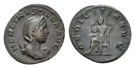 Herennia Etruscilla (Augusta, 249-251). AR Antoninianus (21,52 mm, 3,57 g), Rome, AD 250. Diademed and draped bust r., set on crescent. R/ Pudicitia s...