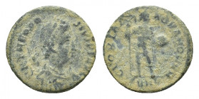 Theodosius I (379-395). Æ (19,23 mm, 4,15 g). Uncertain mint. Diademed, draped and cuirassed bust r. R/ Emperor standing facing, head r., holding laba...