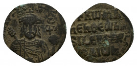 Constantine VII and Romanus I (913-959). Æ 40 Nummi (25,14 mm, 4,59 g). Constantinople, AD 931-944. Crowned facing half-length figure of Romanus, hold...