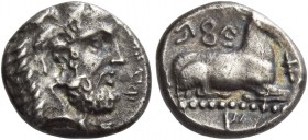 Evagoras I, 411 – 373. 1/6 siglos circa 411-373 BC, AR 1.78 g. eu wa go ro in Cypriot characters Head of Heracles r., wearing lion’s skin headdress. R...