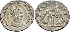 Valerian I, 253 – 260. Antoninianus, Samosata 255-260, AR 4.17 g. IMP C P LIC VALERIANVS AVG Radiate, draped, and cuirassed bust r. Rev. VOTA ORBIS Tw...