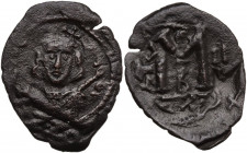 Tiberius III, Apsimar (698-705). AE Follis. Syracuse mint. Obv. Crowned and cuirassed facing half-length bust, holding spear and shield. Rev. Large M....