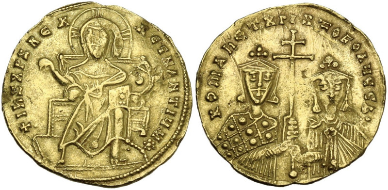 Constantine VII Porphyrogenitus, with Romanus I (913-959). AV Solidus. Constanti...