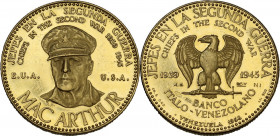 USA. Medal 1958 issued by Banco Italo-Venezolano 'Chiefs In The Second War' series, Mac Arthur. AV. 6.07 g. 21.00 mm. 900/1000 gold. PF.