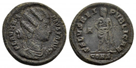 FAUSTA.(Augusta, 324-326).Constantinople.Follis. 

Obv : FLAV MAX FAVSTA AVG.
Draped bust right.

Rev : SALVS REIPVBLICAE A CONS.
Fausta standing faci...