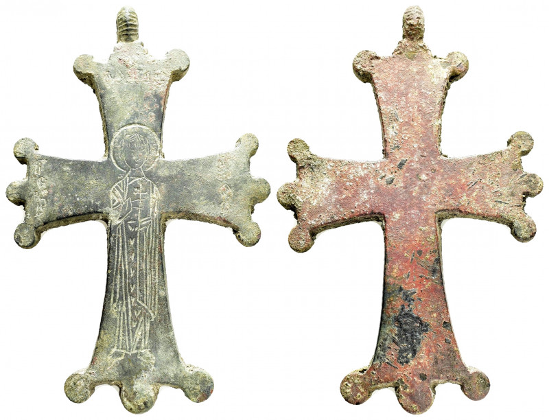 BYZANTINE EMPIRE.Cross.(8th-10th century).Ae.

Condition : Good very fine.

...