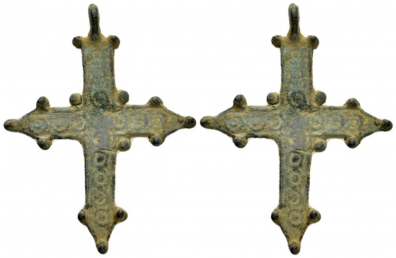 BYZANTINE EMPIRE.Cross.(8th-10th century).Ae.

Condition : Good very fine. 

Wei...