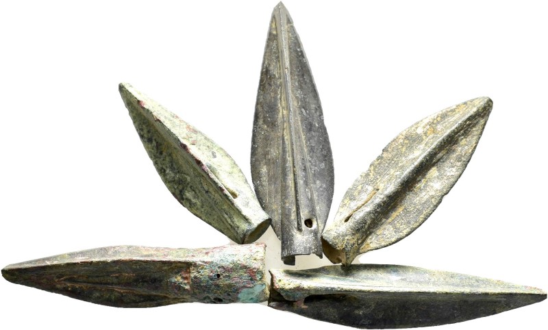 ANCIENT ROMAN BRONZE ARROW HEADS.(Circa 2th Century).Ae.