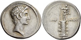 Octavian, 32 – 27. Denarius, Brundisium or Roma (?) circa 29-27 BC, AR 3.85 g. Laureate head r. Rev. IMP – CAESAR Cloaked figure (Octavian ?) holding ...
