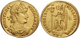 Constantine I, 307 – 337. Solidus, Thessalonica end of 335, AV 4.59 g. CONSTANTI – NVS MAX AVG Rosette-diademed, draped and cuirassed bust r. Rev. VIC...