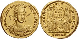Constantius II caesar, 324 – 327. Solidus, Antiochia 355-361, AV 4.50 g. FL IVL CONSTAN – TIVS PERP AVG Diademed, draped and cuirassed bust facing, ho...