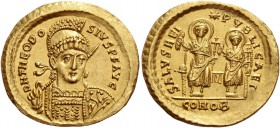 Theodosius II, 402 – 450. Solidus, Constantinopolis 425–429, AV 4.34 g. D N THEODO – SIVS P F AVG Helmeted, pearl-diademed and cuirassed bust facing t...