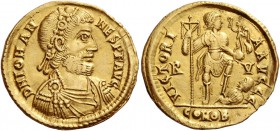 Johannes, 423 – 425. Solidus, Ravenna 423–425, AV 4.47 g. D N IOHAN – NES P F AVG Rosette-diademed, draped and cuirassed bust r. Rev. VICTORI – A AVGG...