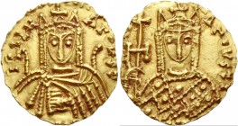 Irene, 19 August 797 – 31 October 802. Solidus, Syracuse 797-802, AV 3.82 g. IRE – N – I – AΓOVS Enthroned bust facing, wearing crown and clamys and h...