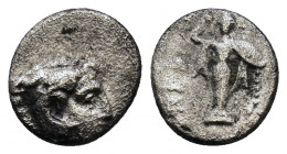 Mysia. Pergamon circa 310-282 BC. Diobol AR Head of Herakles to right, wearing lion skin headdress. Rev: Statue of Pallas Athena standing facing, hold...