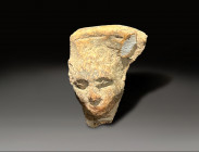 ceramic head of a man, hellenisitic ca 300 - 100 BC
Height: 4.4 cm