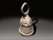 bronze roman bell, roman period circa 100 - 400 AD in fine condetion
Height: 7.5 cm