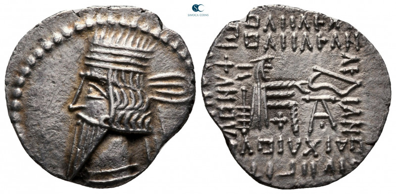 Kings of Parthia. Ekbatana. Pakoros I AD 78-120. 
Drachm AR

20 mm, 3,34 g
...